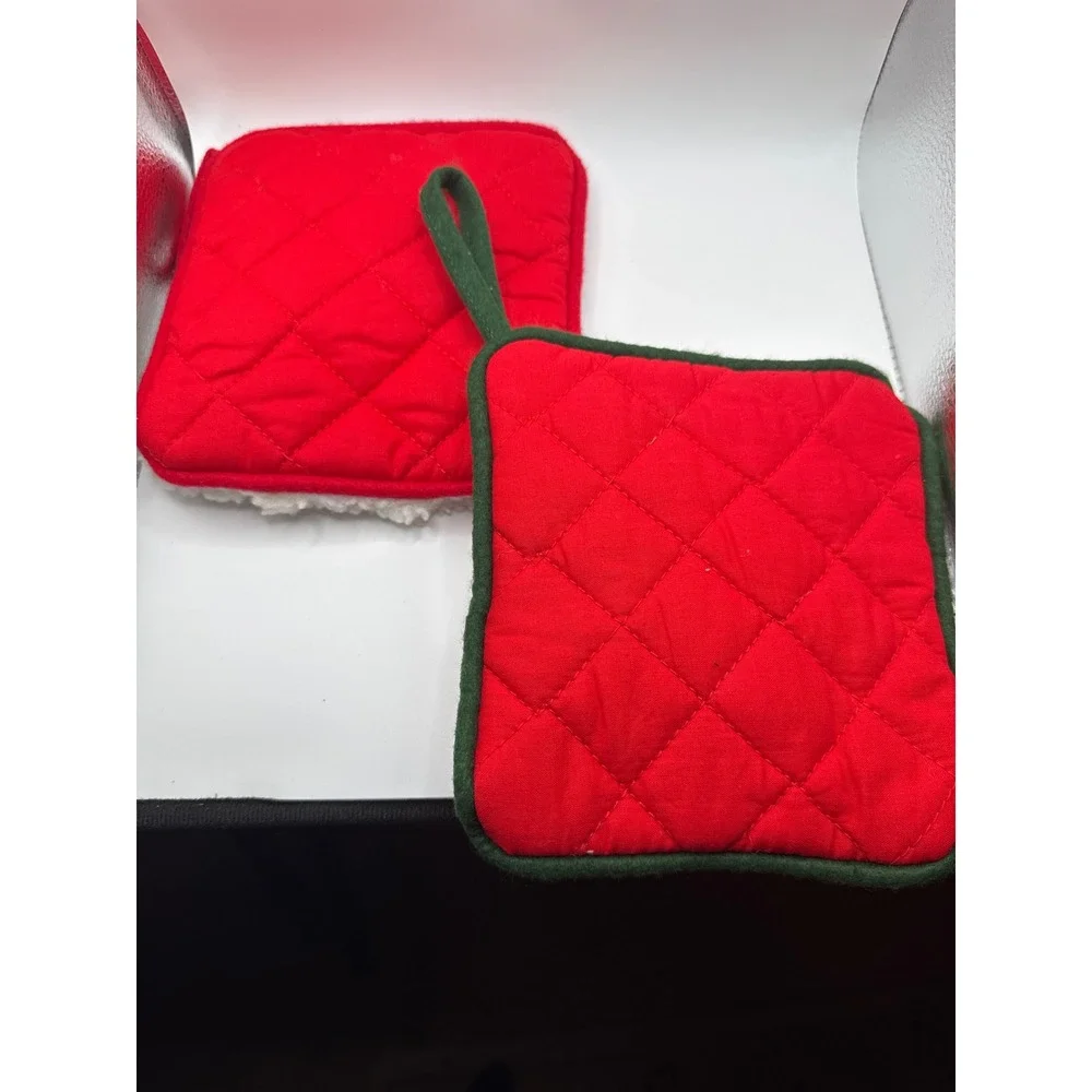 Christmas Pot Holder Set Santa Claus & Reindeer Red Quilted Holiday Kitchen 2pc